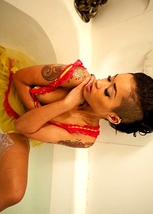 Skin Diamond